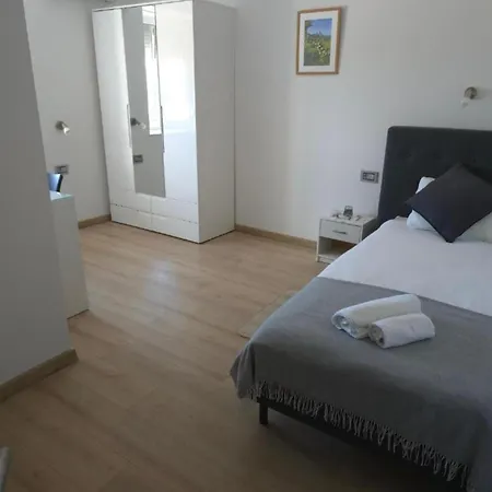 Guest house Burnum Vrbnik (Sibenik-Knin)